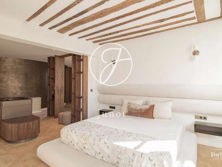 Appartement Paris 6e - 2 chambres - 106m²