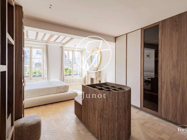 Appartement Paris 6e - 2 chambres - 106m²