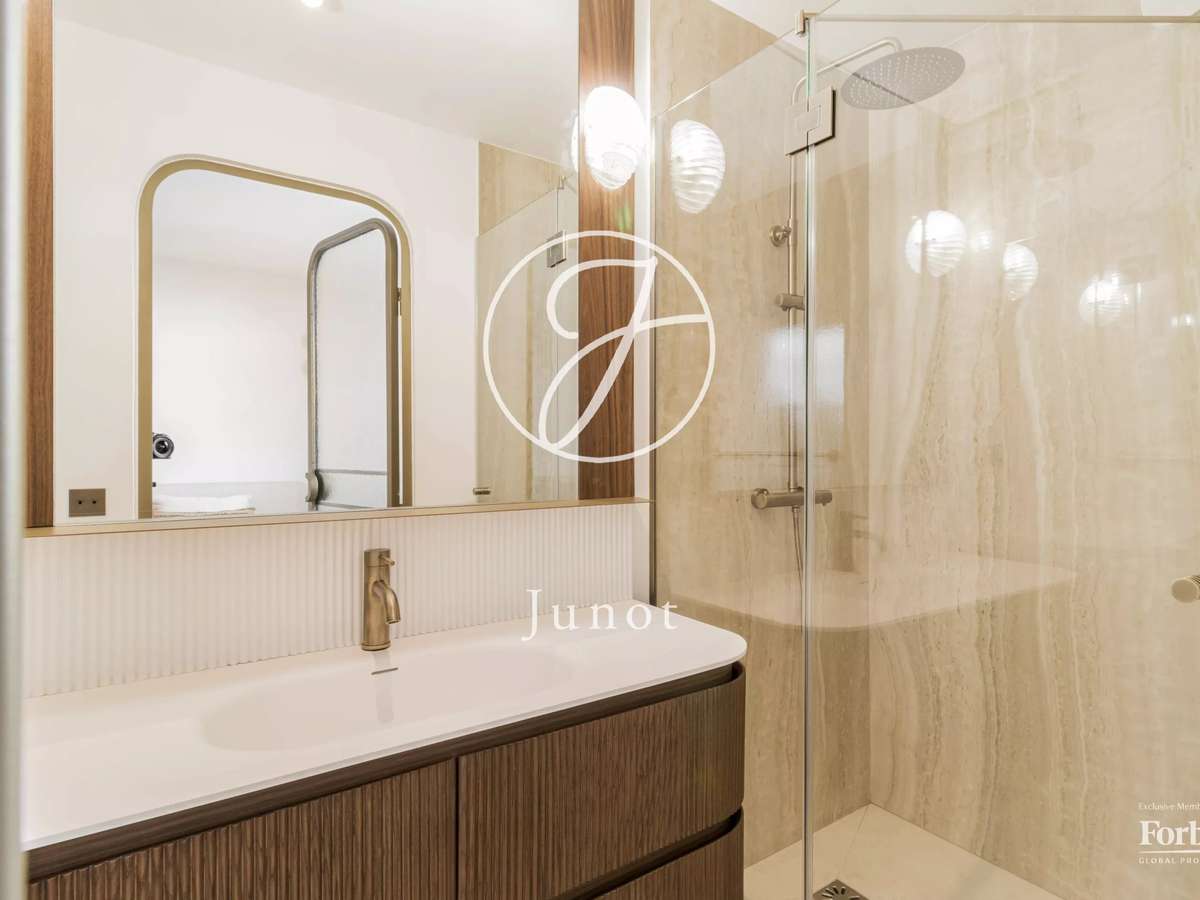 Apartment Paris 6e