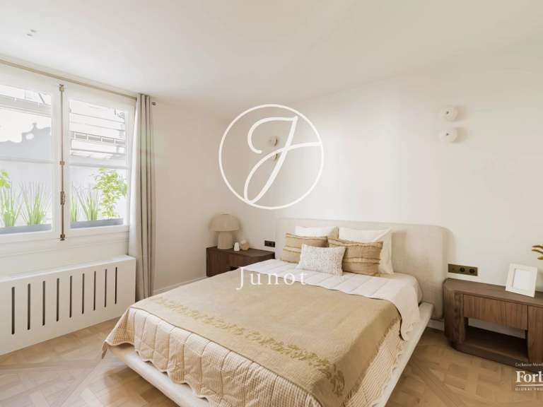 Appartement Paris 6e - 2 chambres - 106m²