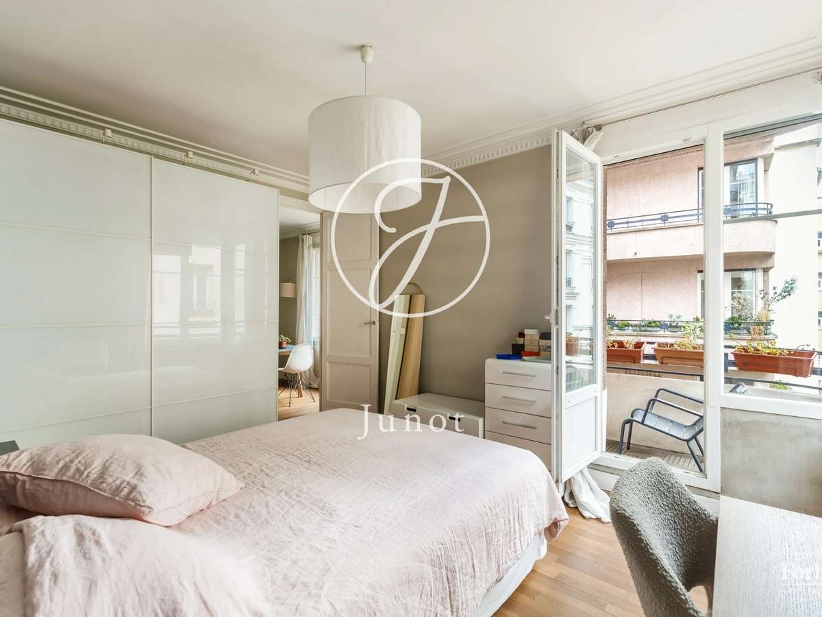 Apartment Paris 17e