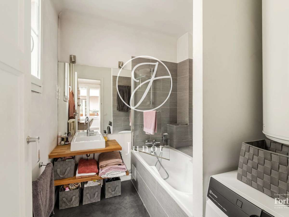 Apartment Paris 17e