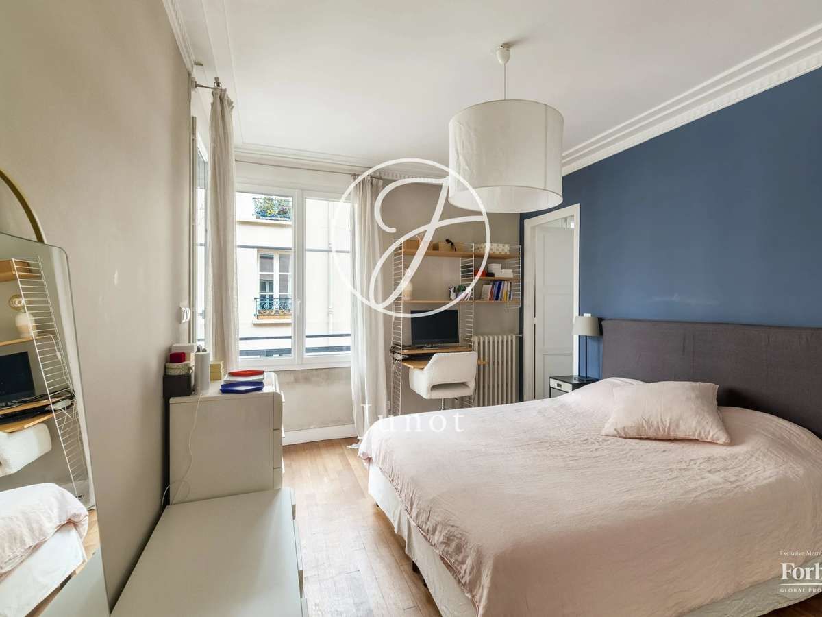 Apartment Paris 17e