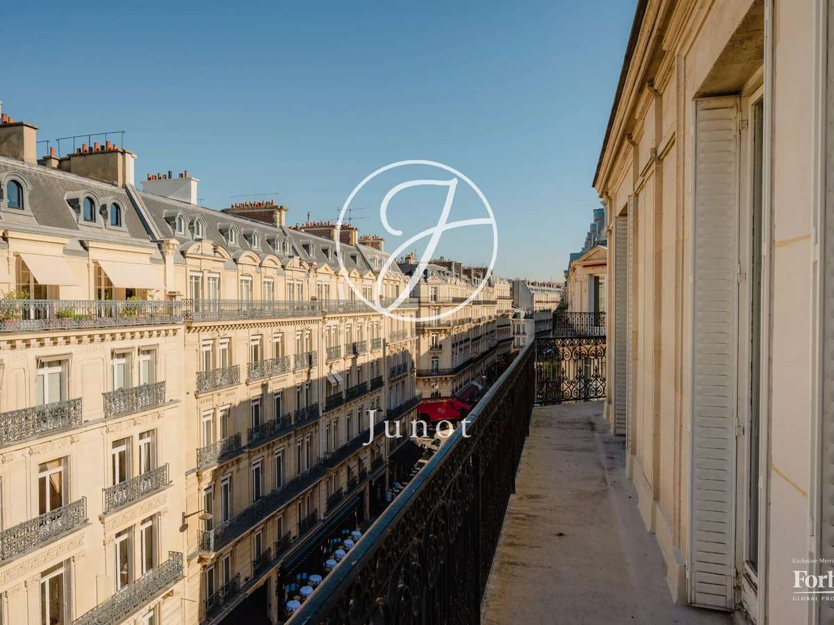 Apartment Paris 8e