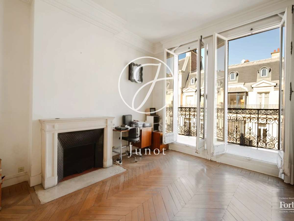 Apartment Paris 8e