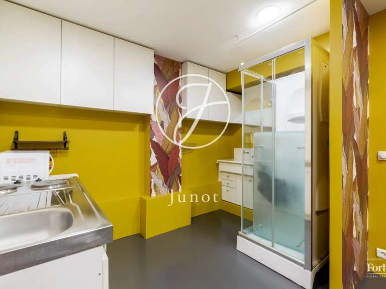 Appartement Paris 8e - 2 chambres - 58m²