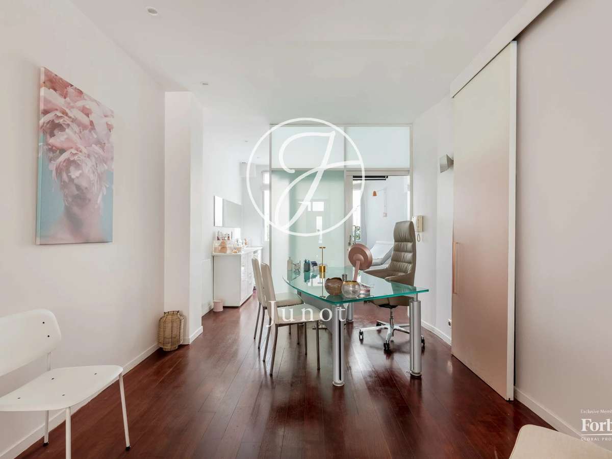 Apartment Paris 8e