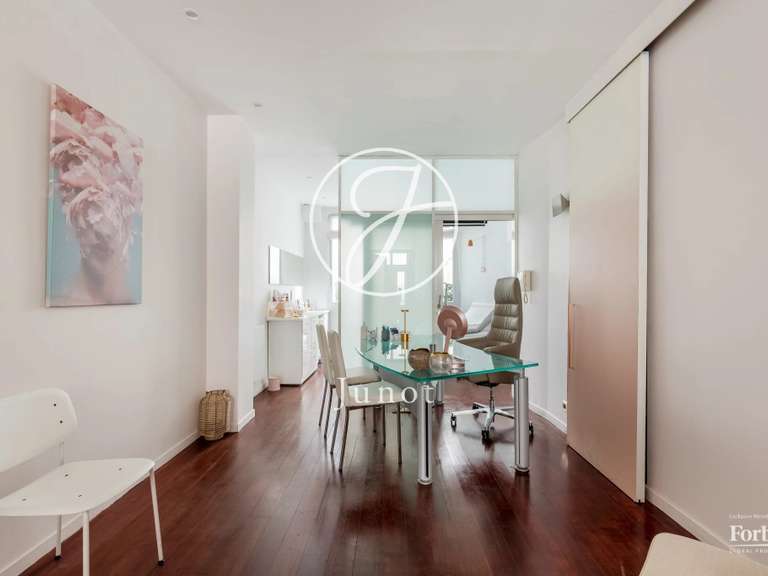 Appartement Paris 8e - 2 chambres - 58m²