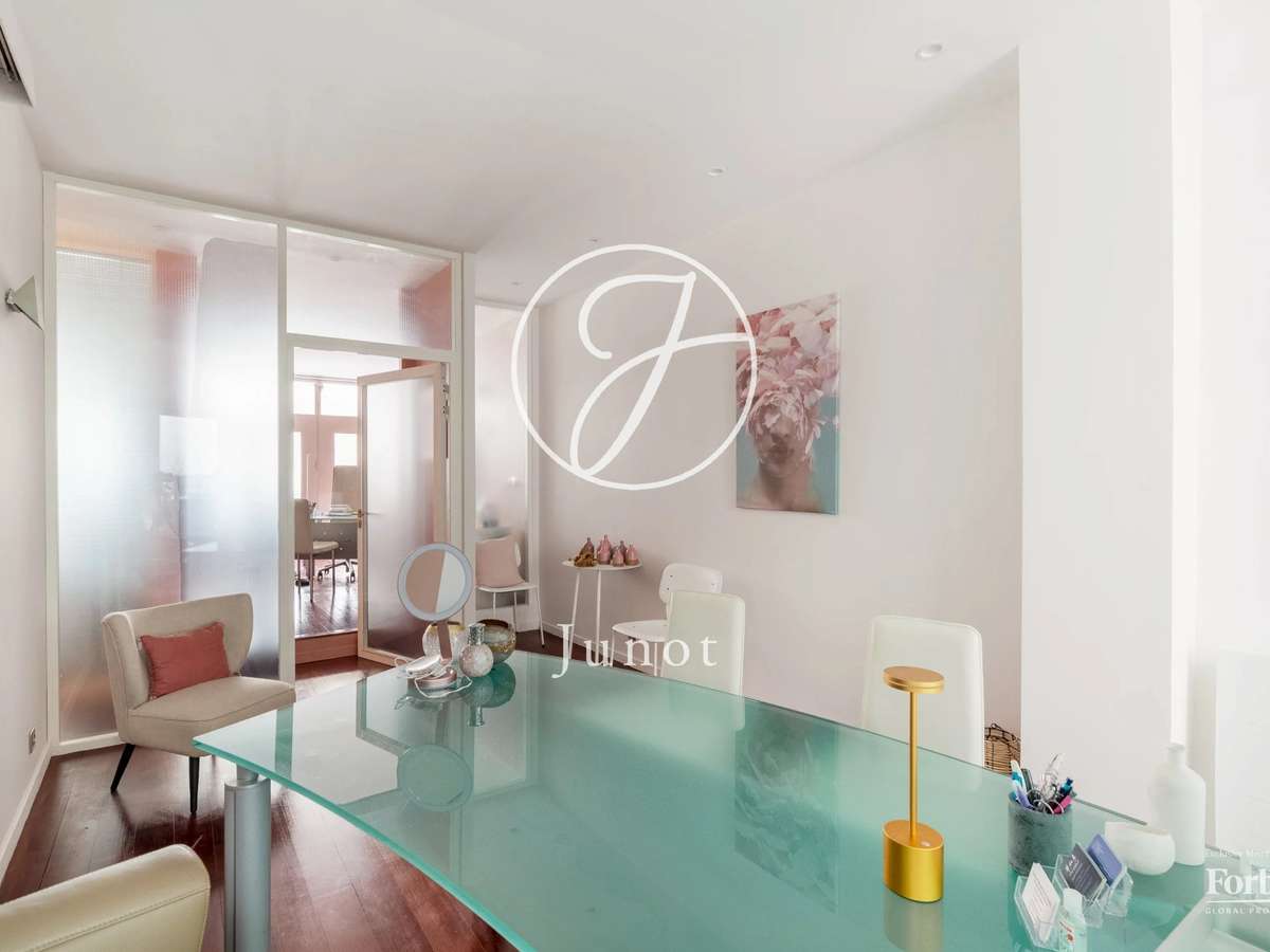 Apartment Paris 8e