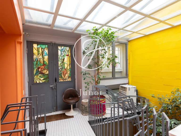 Appartement Paris 18e - 4 chambres - 161m²