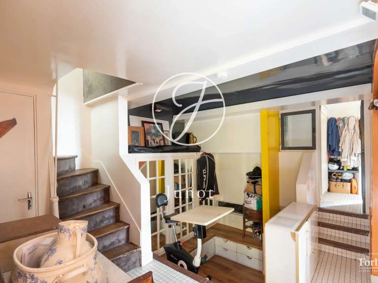 Appartement Paris 18e - 4 chambres - 161m²