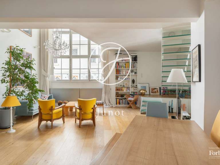 Appartement Paris 18e - 1 chambre - 82m²