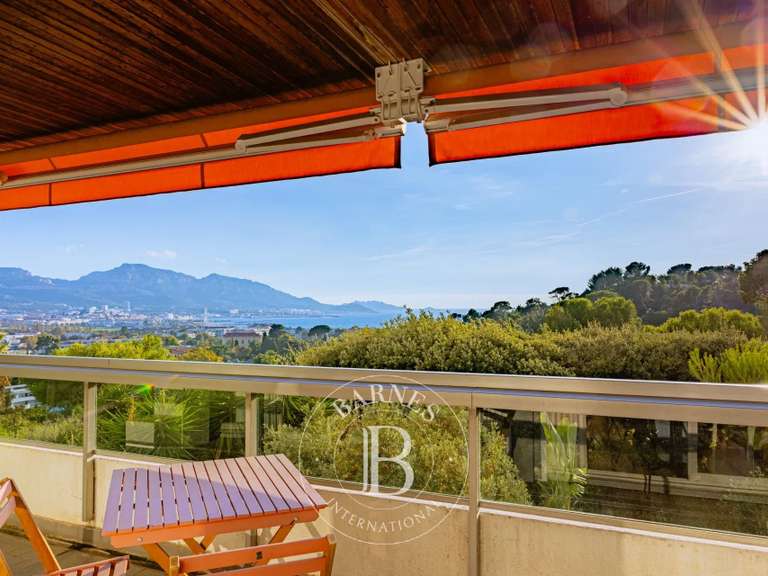 Apartment Marseille 8e - 1 bedroom - 90m²