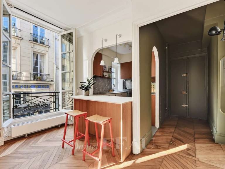Appartement Paris 3e - 1 chambre - 100m²