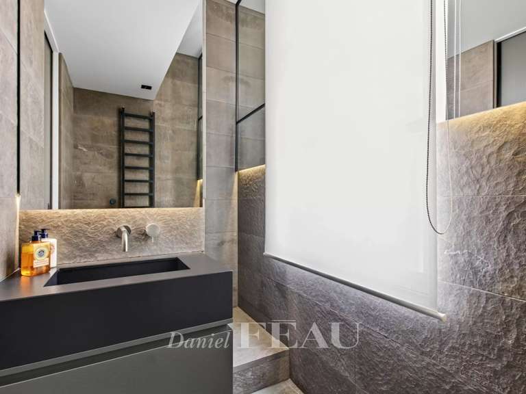 Appartement Paris 7e - 1 chambre - 67m²