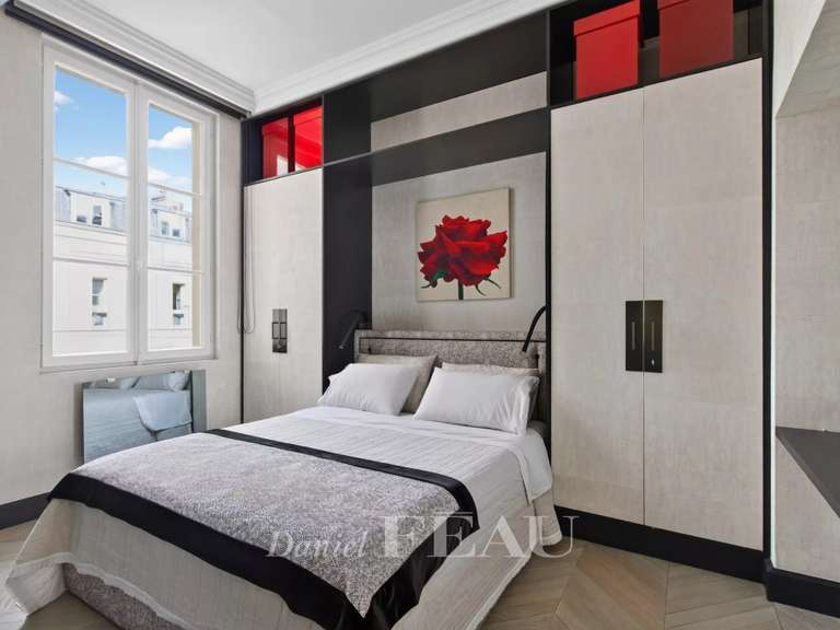 Appartement Paris 7e - 1 chambre - 67m²