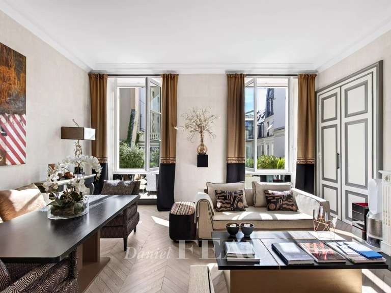 Appartement Paris 7e - 1 chambre - 67m²