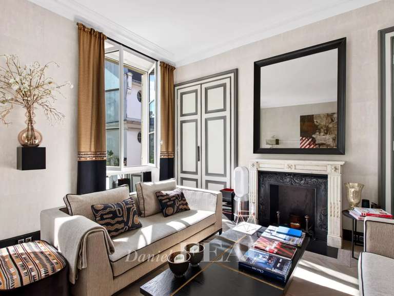 Appartement Paris 7e - 1 chambre - 67m²