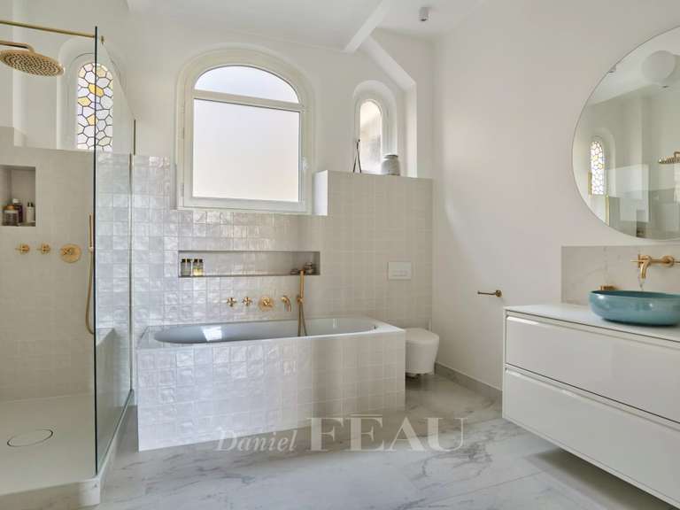 Appartement Paris 6e - 5 chambres - 184m²