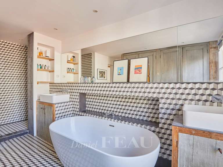 Apartment Paris 9e - 4 bedrooms - 127m²