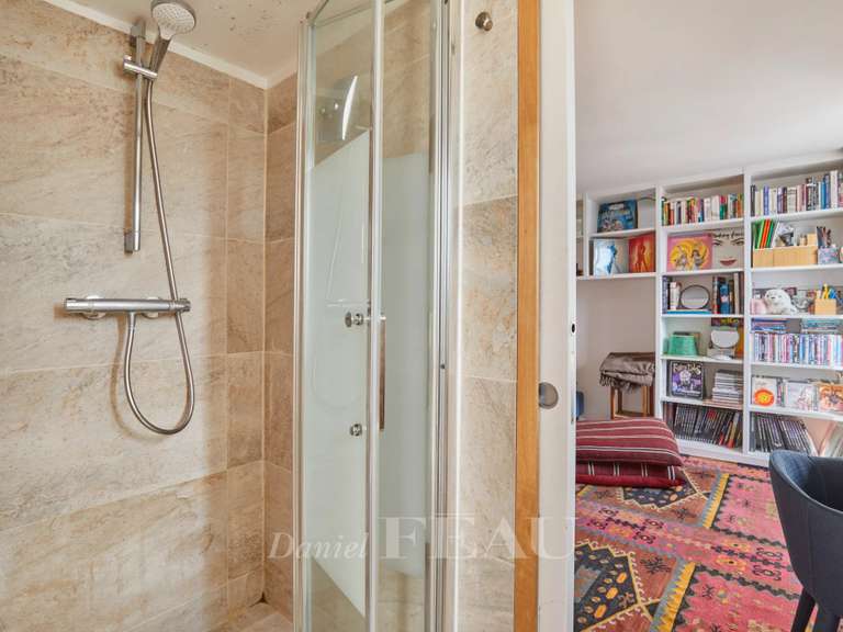 Apartment Paris 9e - 4 bedrooms - 127m²