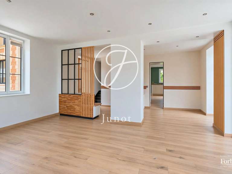 Appartement Lévis-Saint-Nom - 5 chambres - 243m²