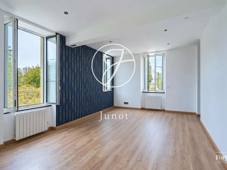 Appartement Lévis-Saint-Nom - 5 chambres - 243m²