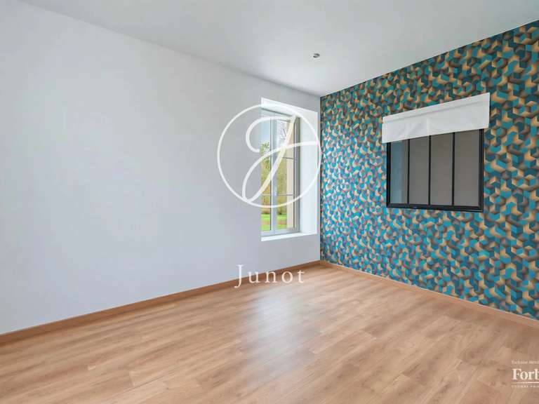Appartement Lévis-Saint-Nom - 5 chambres - 243m²