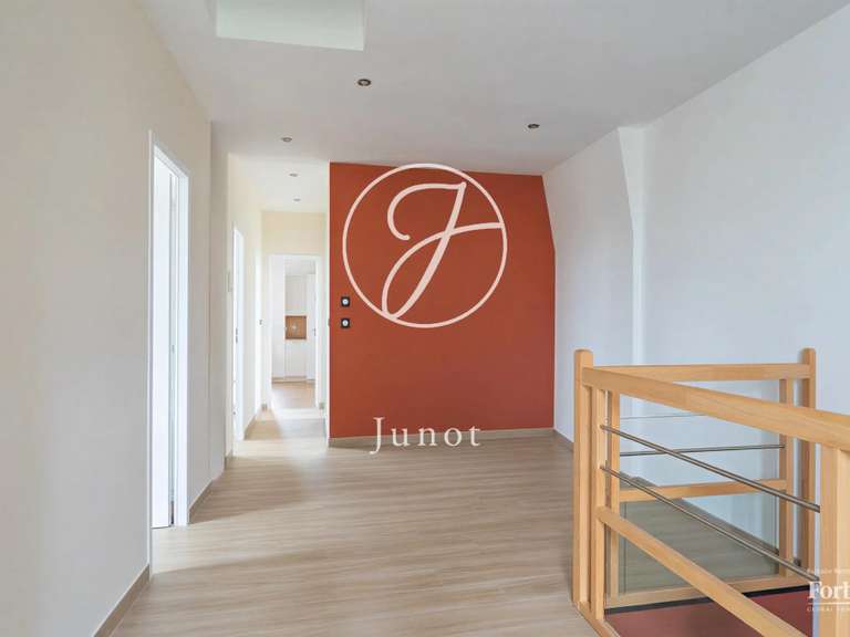 Appartement Lévis-Saint-Nom - 5 chambres - 243m²