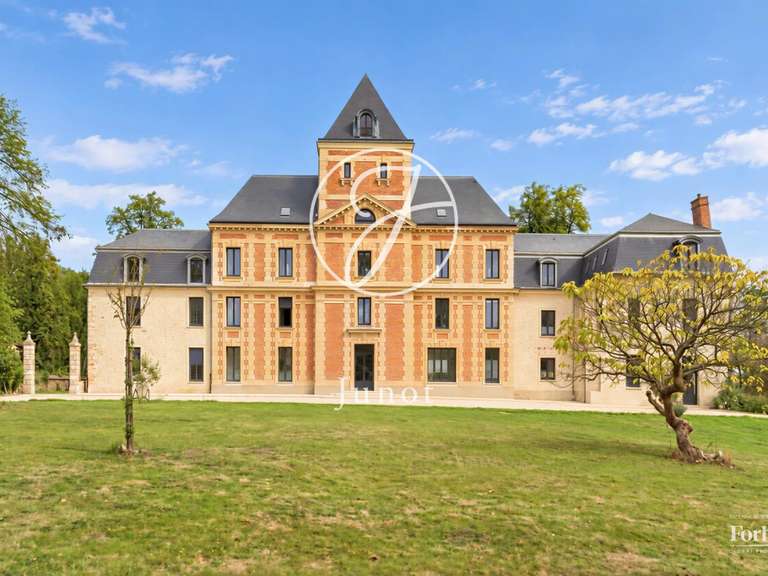 Appartement Lévis-Saint-Nom - 5 chambres - 243m²