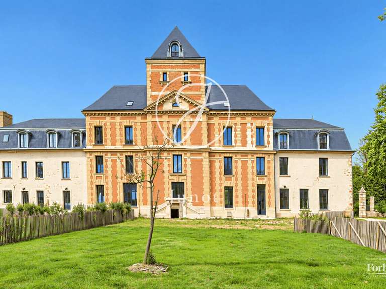 Appartement Lévis-Saint-Nom - 6 chambres - 242m²