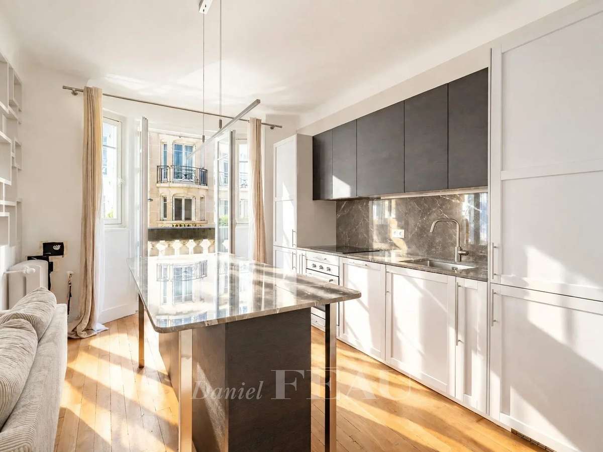 Apartment Paris 15e