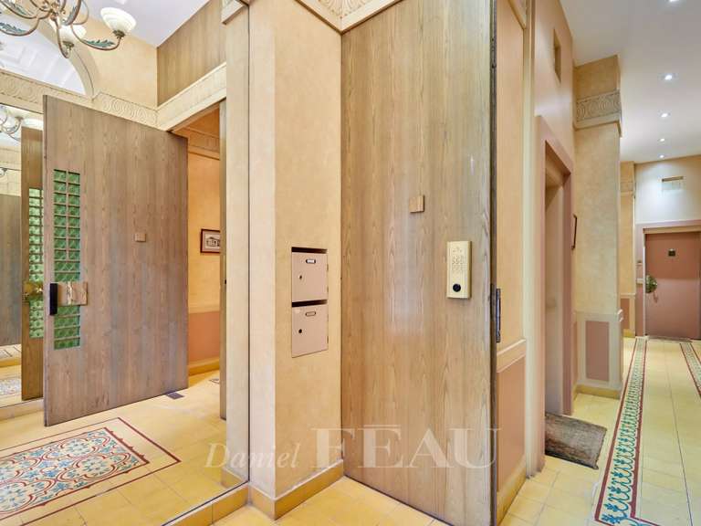Appartement Paris 17e - 4 chambres - 156m²