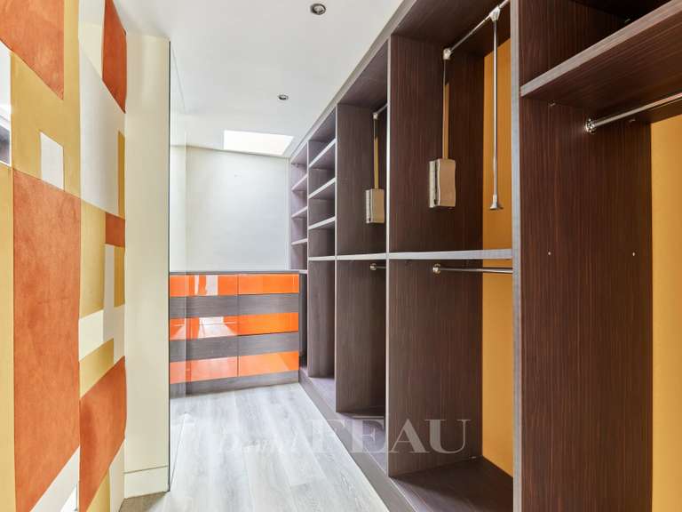 Appartement Paris 8e - 3 chambres - 148m²