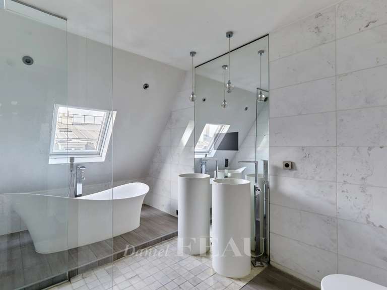 Appartement Paris 8e - 3 chambres - 148m²