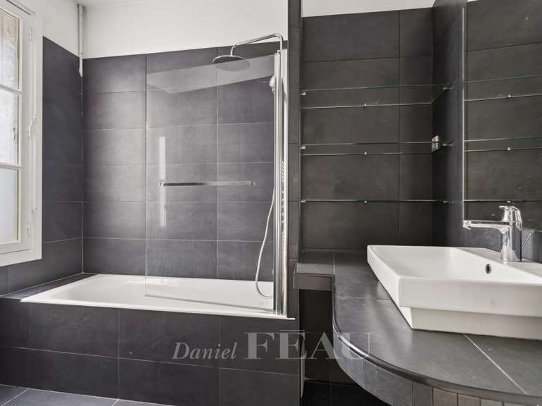 Apartment Paris 17e - 2 bedrooms - 104m²