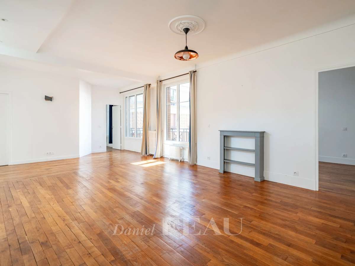 Apartment Paris 16e