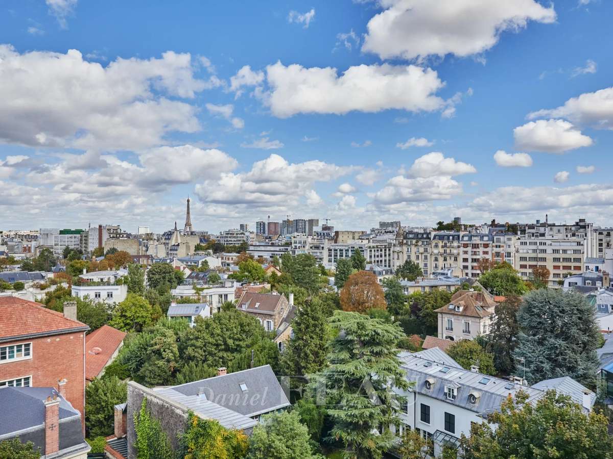 Apartment Paris 16e
