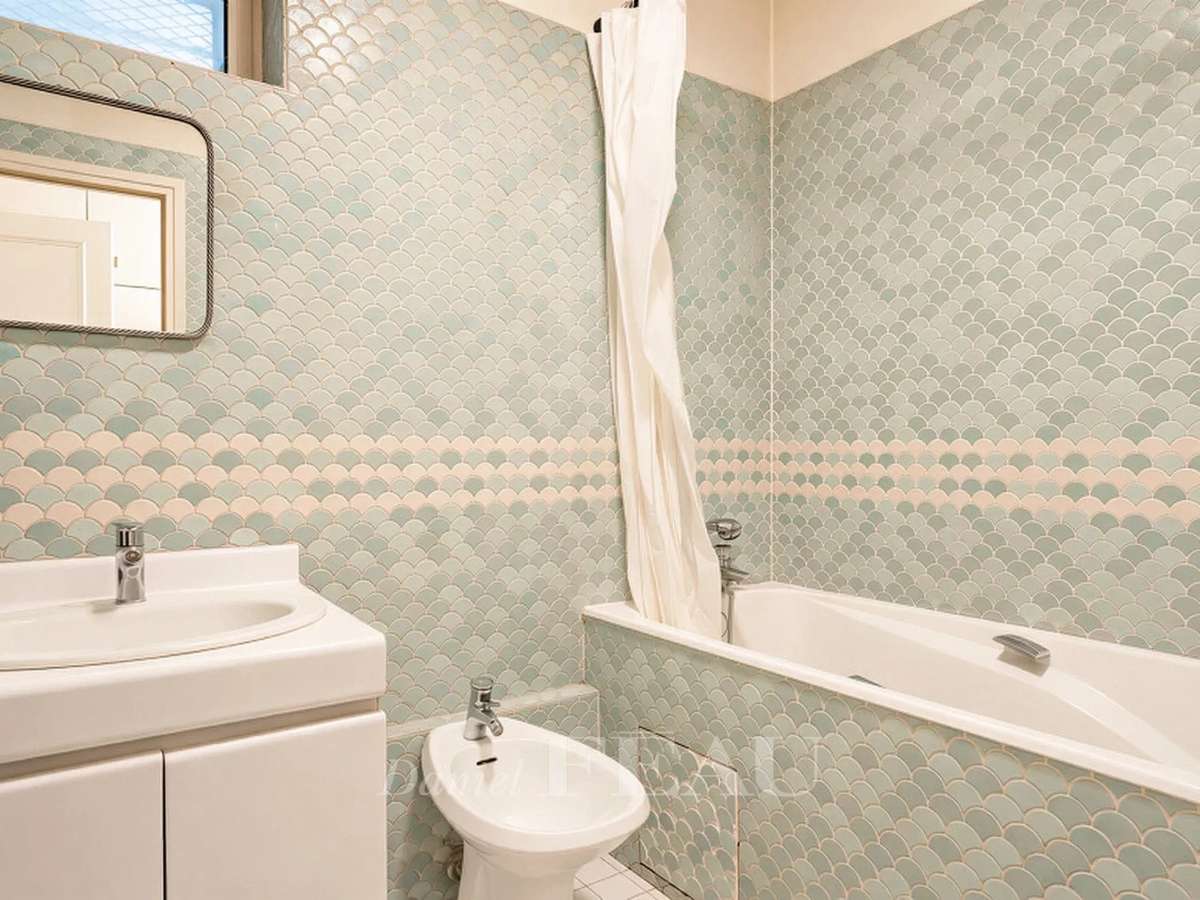 Apartment Paris 16e