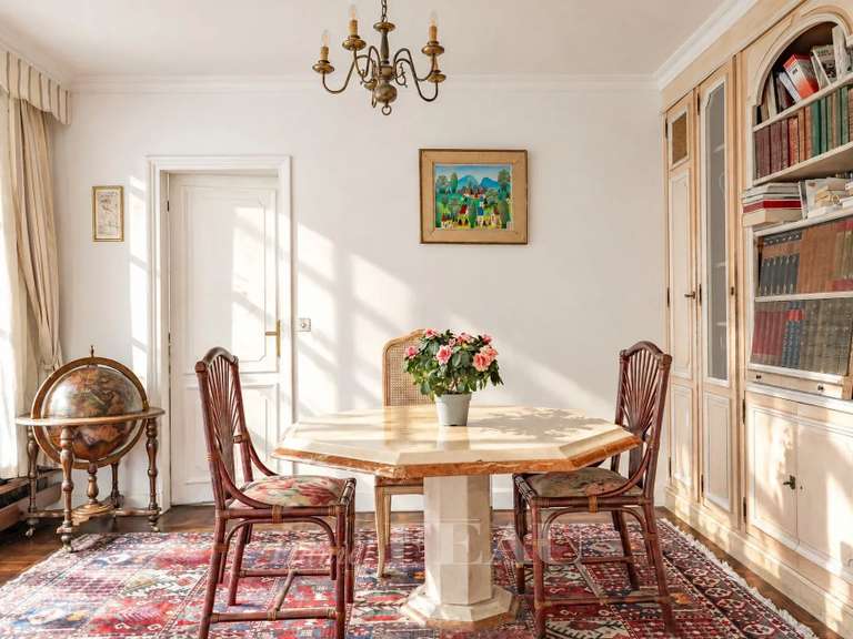 Apartment Paris 16e - 3 bedrooms - 107m²