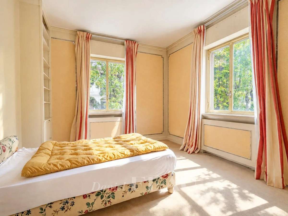 Apartment Paris 16e