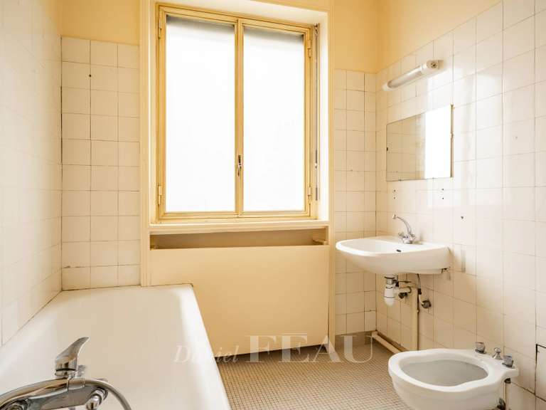 Apartment Paris 16e - 4 bedrooms - 230m²