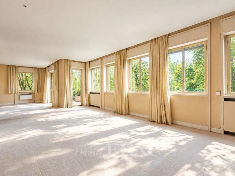 Apartment Paris 16e - 4 bedrooms - 230m²