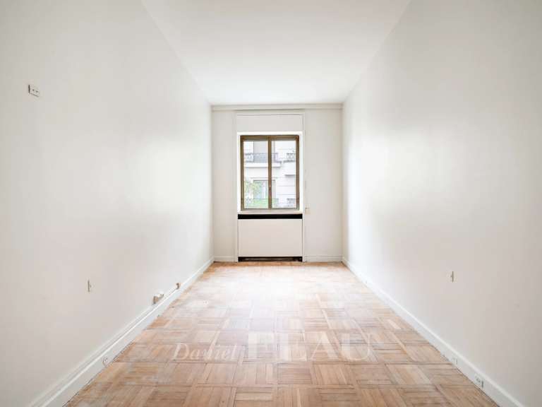 Apartment Paris 16e - 4 bedrooms - 230m²