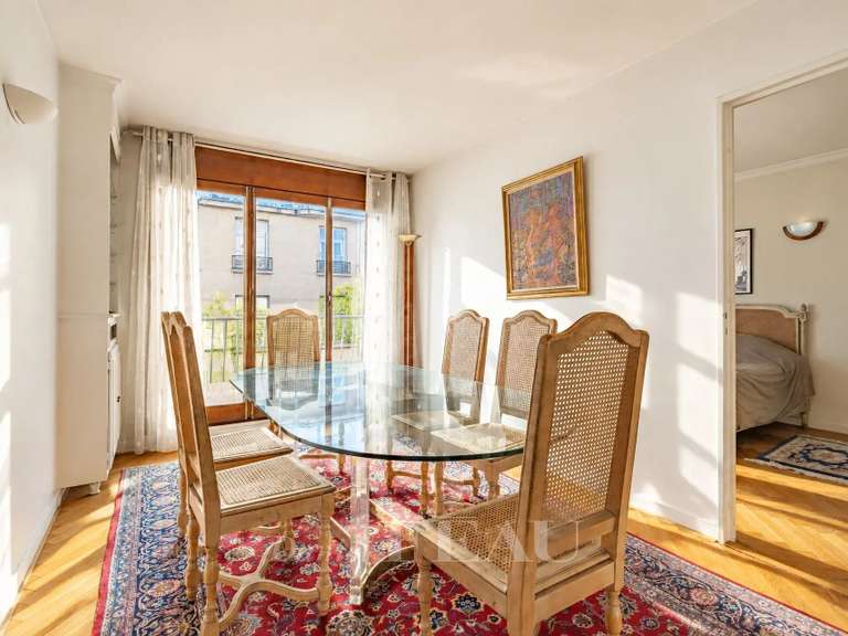 Apartment Paris 16e - 4 bedrooms - 155m²