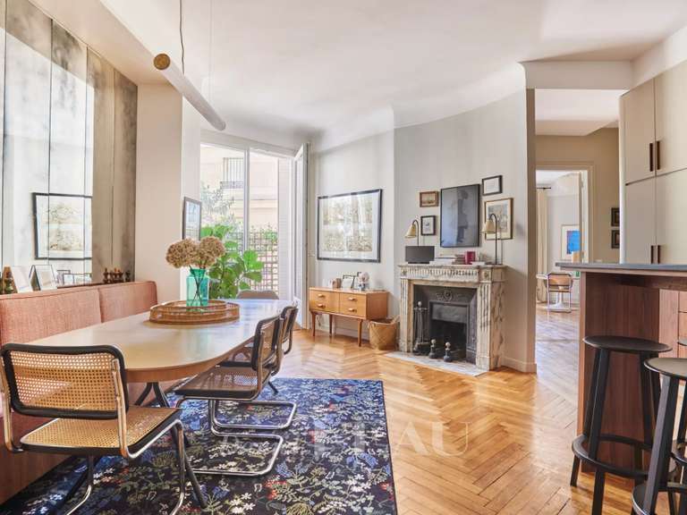 Apartment Paris 16e - 4 bedrooms - 170m²