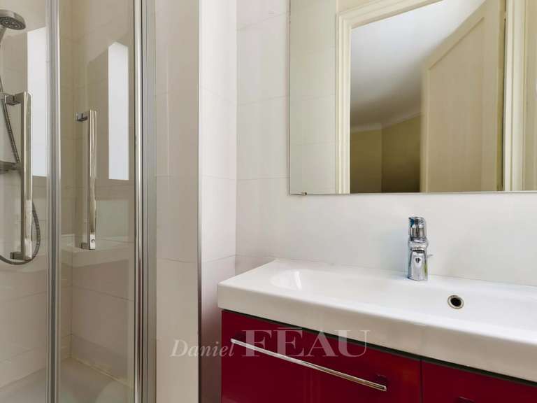 Appartement Paris 16e - 3 chambres - 127m²