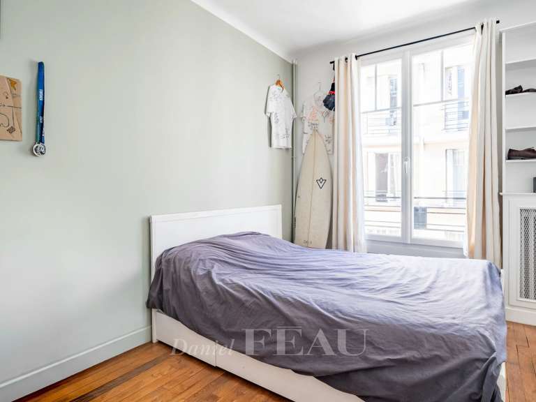 Appartement Paris 16e - 5 chambres - 196m²