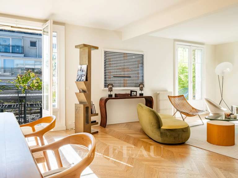 Appartement Paris 16e - 5 chambres - 196m²