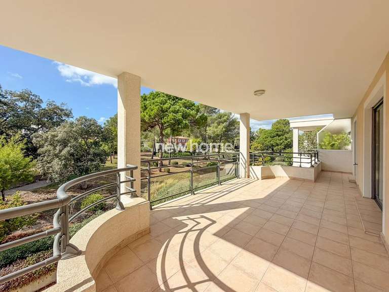 Appartement Saint-Raphaël - 2 chambres - 76m²